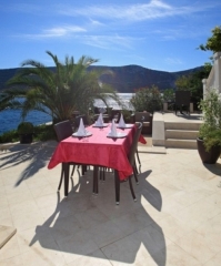 Vila s apartmanima na prodaju, otočje Zadar